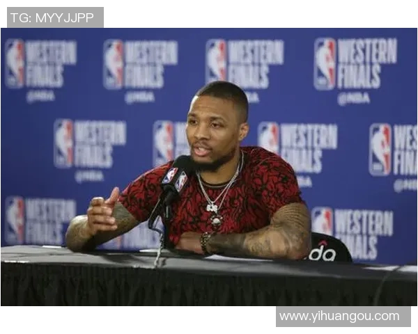 利拉德回应外界质疑 坚持专注比赛全力以赴 利拉德回应外界质疑 坚持专注比赛全力以赴